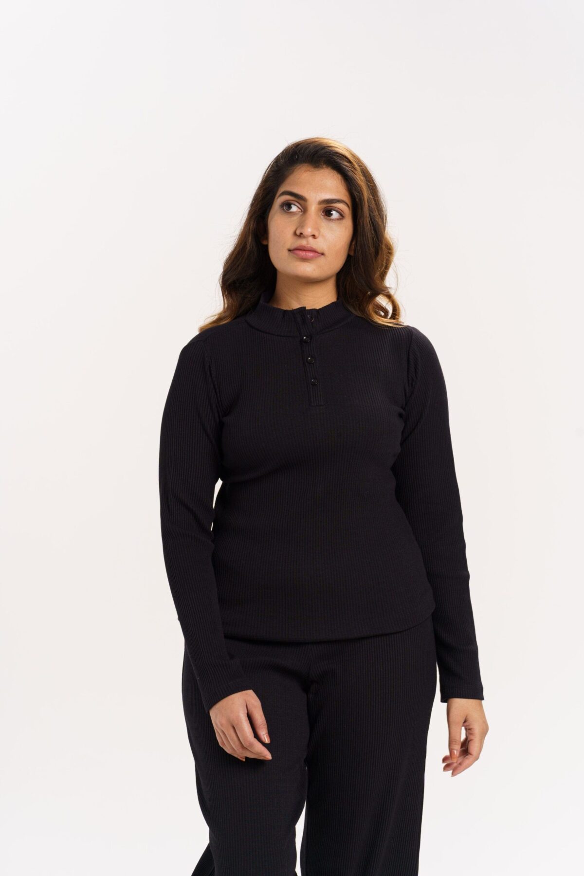 SUPIMA RIB LONGSLEEVE TOP WITH BLACK COLOR - Image 1