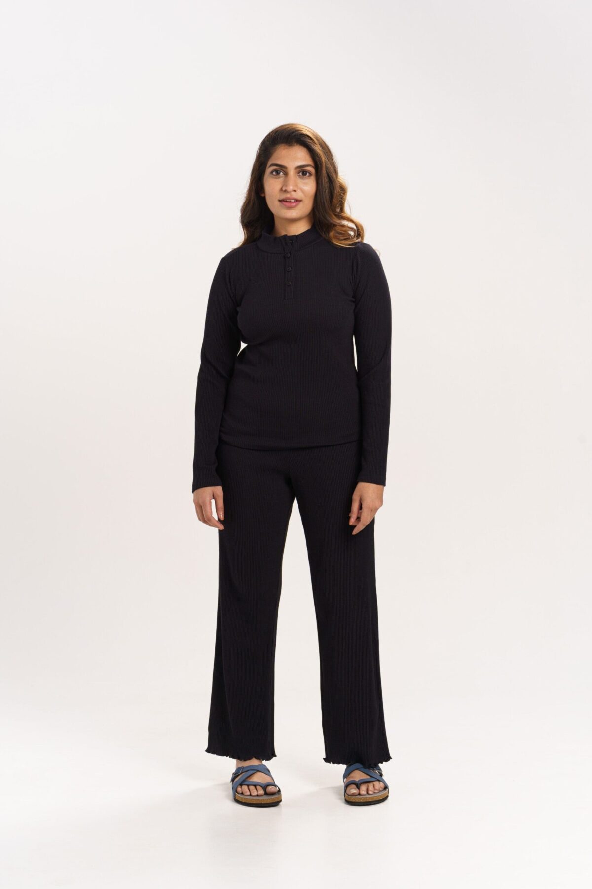 SUPIMA RIB LONGSLEEVE TOP WITH BLACK COLOR - Image 5